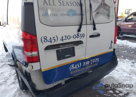 2019 Mercedes-Benz Metris из США, поврежденный, VIN WD3PG2EA3K3515058